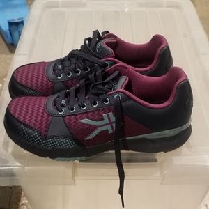 Kuru size 8 magenta